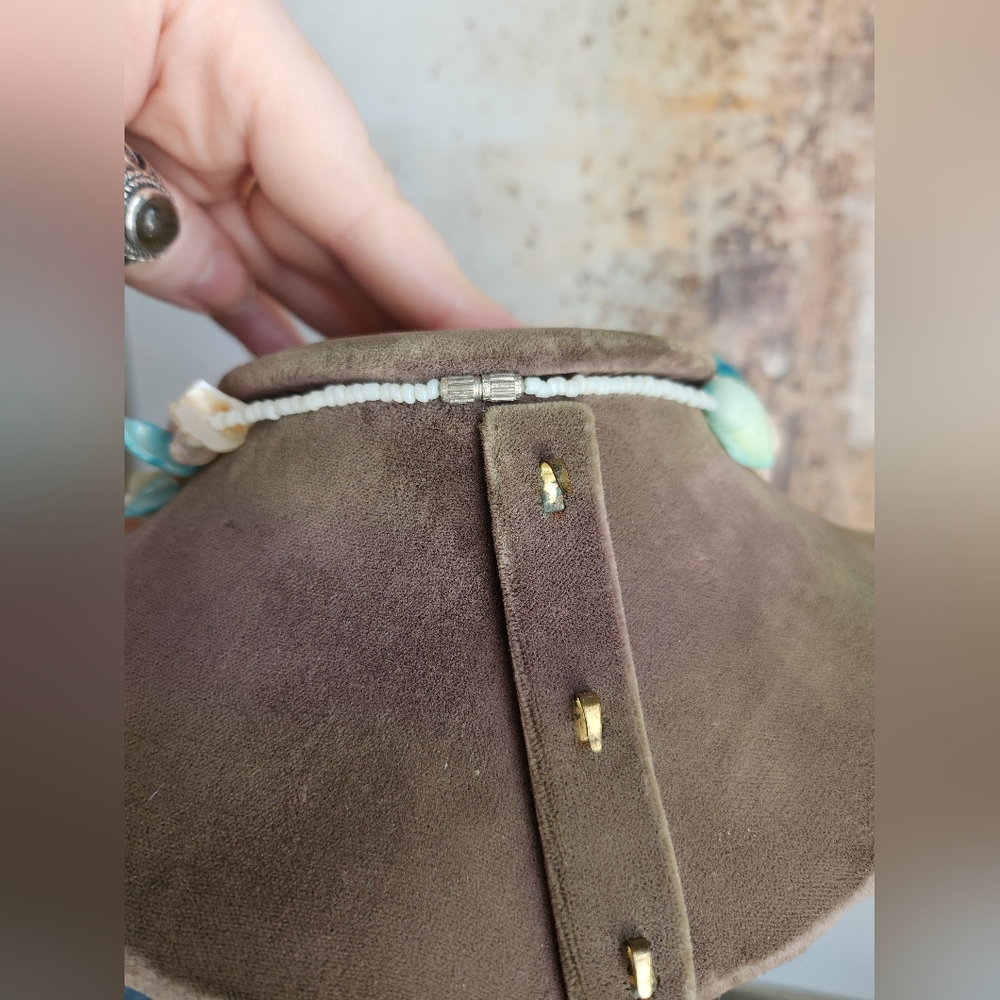 Gold And Brown Shell Leaf Statement Necklace With… - image 4